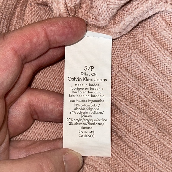 Calvin Klein pink sweater (S) - Picture 5 of 5